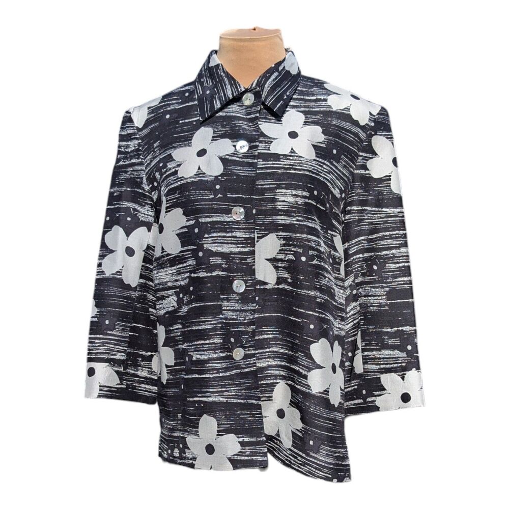SilkLand Black & White Floral Shacket Womens Size 4 Button Blouse Bold Retro Art
